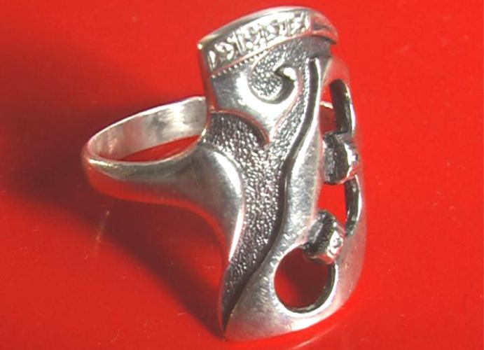 Кольцо перстень серебро 925 проба 4,65 гр 18,5 размер
