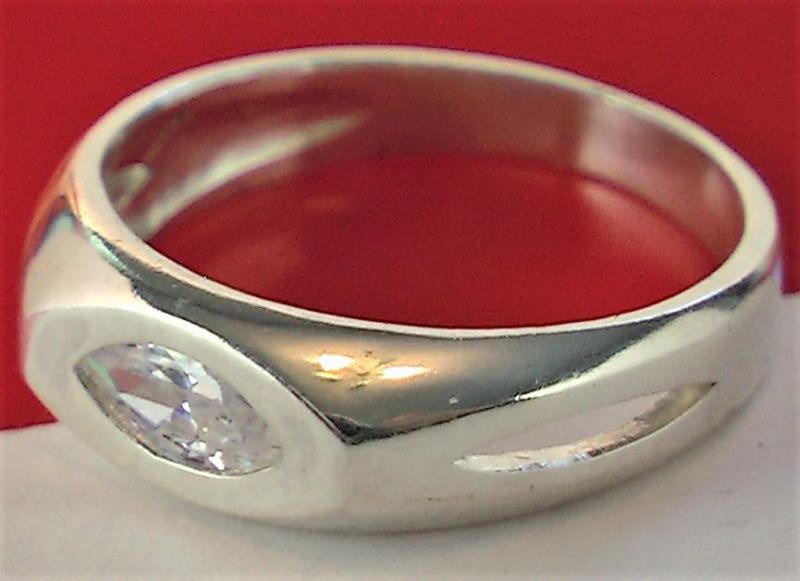 Кольцо перстень серебро 925 проба 19 размер 3,83 гр.