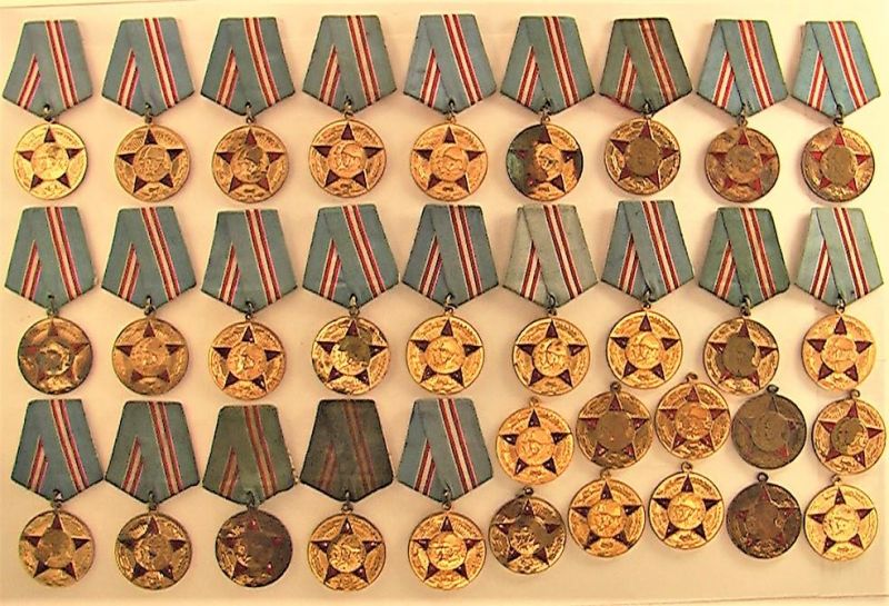 Медаль Пятьдесят лет Вооруженных сил СССР 1918 - 1968 33 шт.