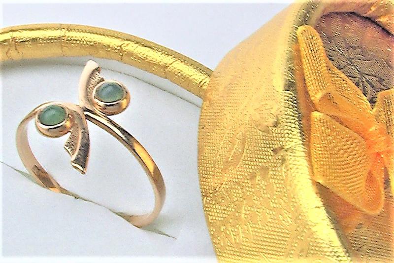Кільце перстень золото срср 583 проба 19,5 розмір 2,24 грама камінь хризопраз