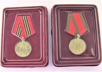 Две медали юбилейные СССР 65 и 60 лет